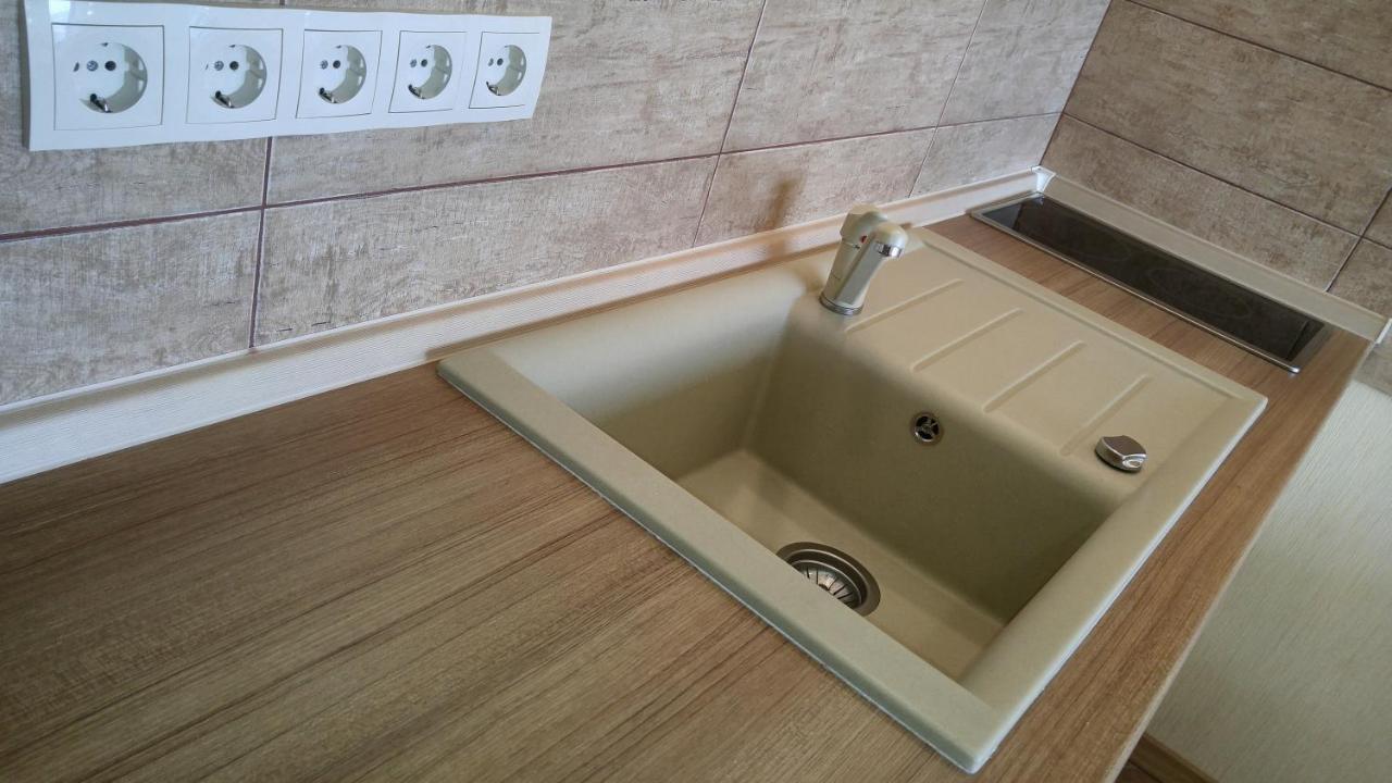Apartment Near Dnipro Arena Екстериор снимка