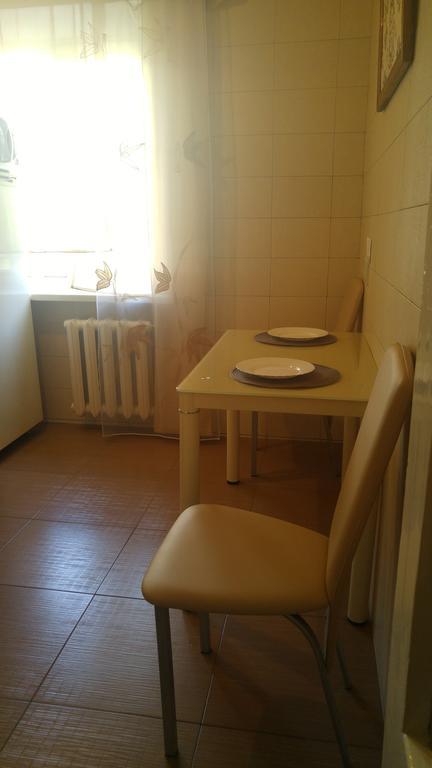 Apartment Near Dnipro Arena Екстериор снимка